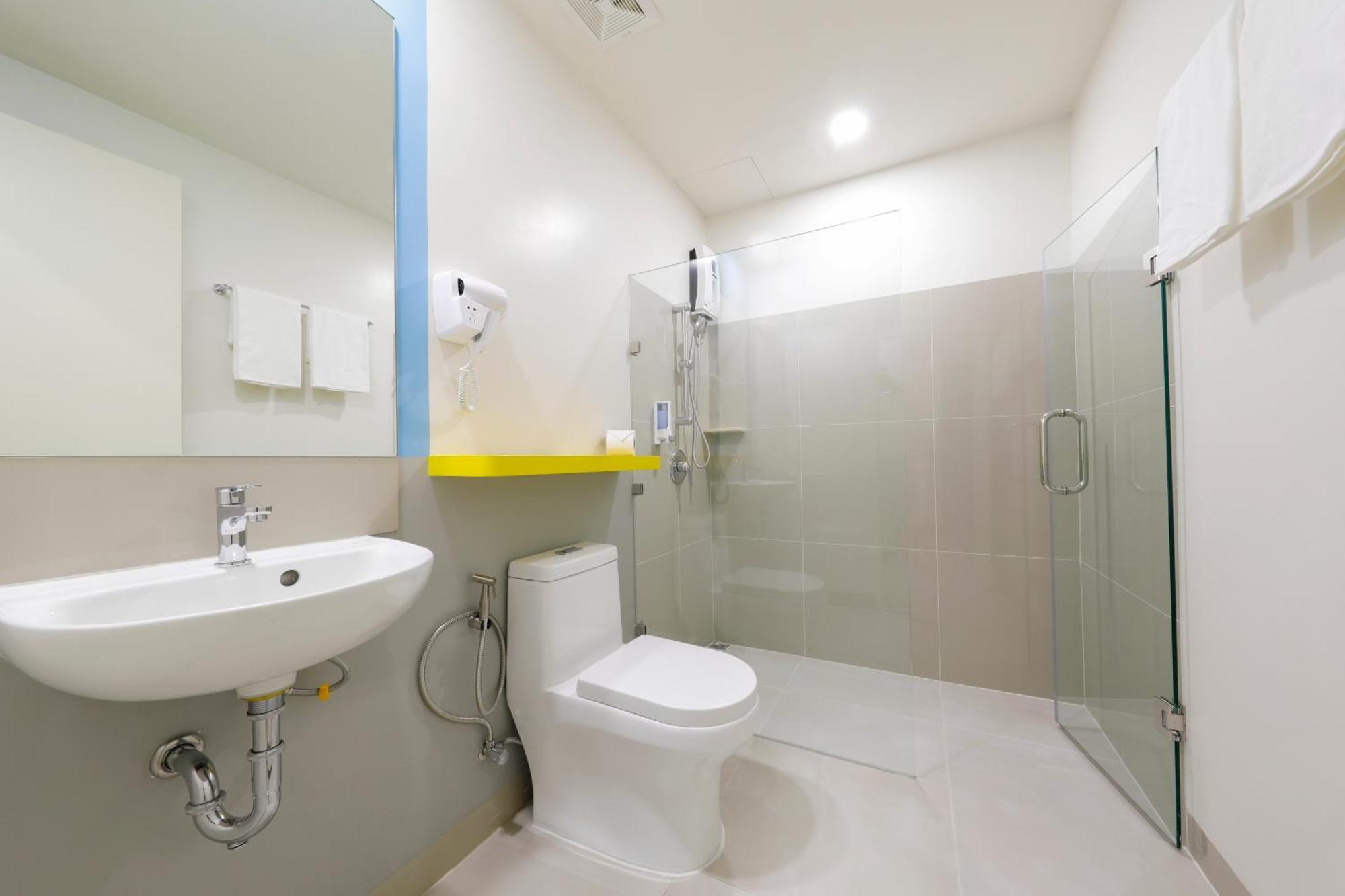 Hop Inn Hotel North Edsa Quezon City Room photo